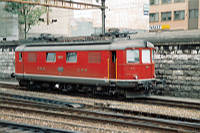 Re 4/4 I  Nr. 10037 in Basel-Hbf