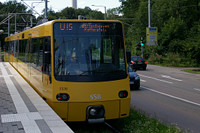 An der Haltestelle Ruhbank (Fernsehturm) steht Wagen 3326 und wartet auf die Abfahrt nach Zuffenhausen Kelterplatz.