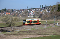 VT 236 vor dem Ort Grüningen