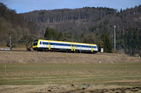 Kurz vor Straßberg ist 612 103 als IRE 3253 von Stuttgart nach Aulendorf unterwegs