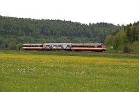 Der Naturparkexpress mit VT 41 und 42 zwischen Immendingen und Tuttlingen