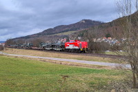 1203&nbsp;103 mit Milit&auml;rzug
